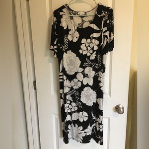 Calvin Klein long panel top.